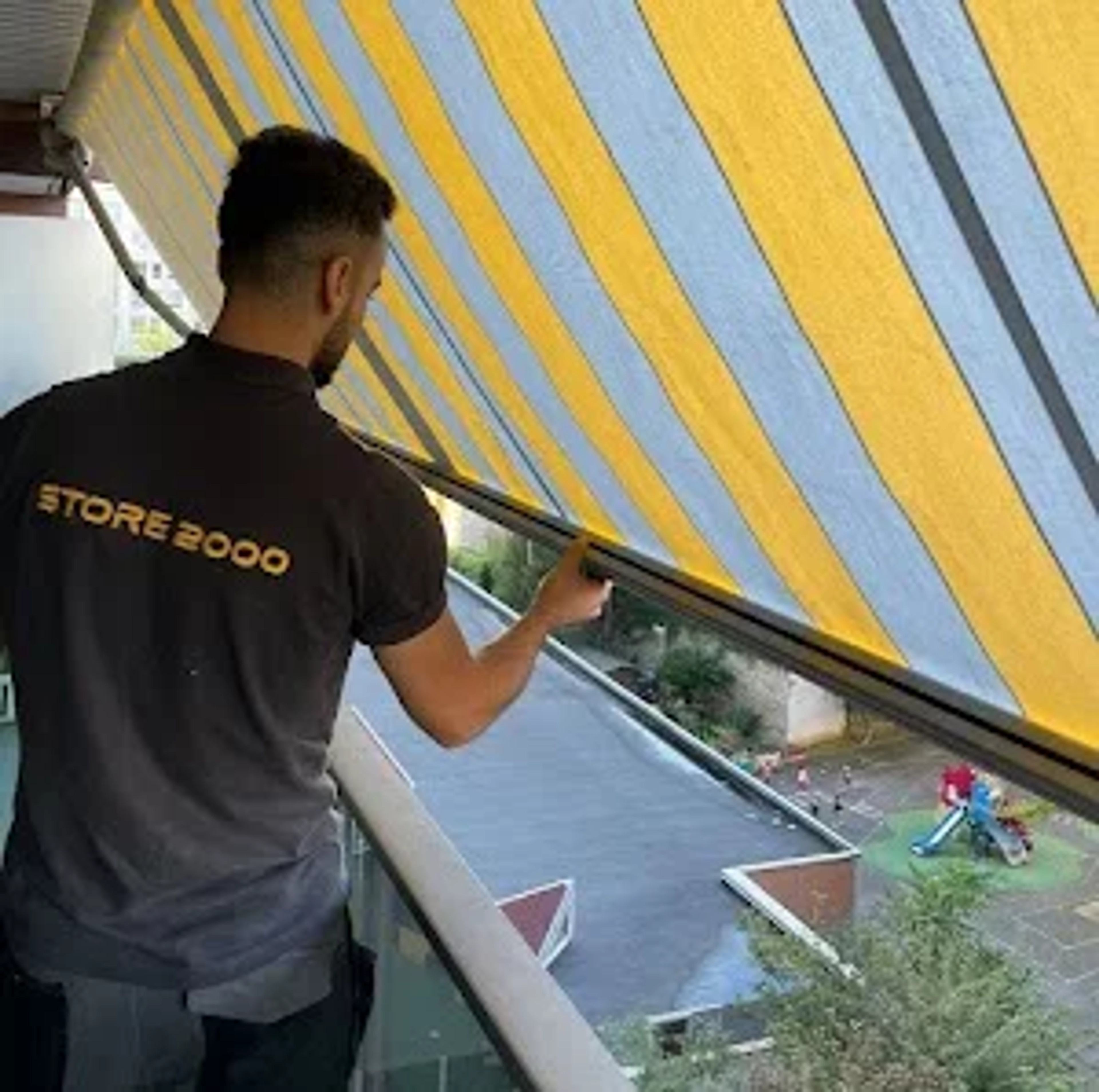 Prix d’un store banne de 4 mètres