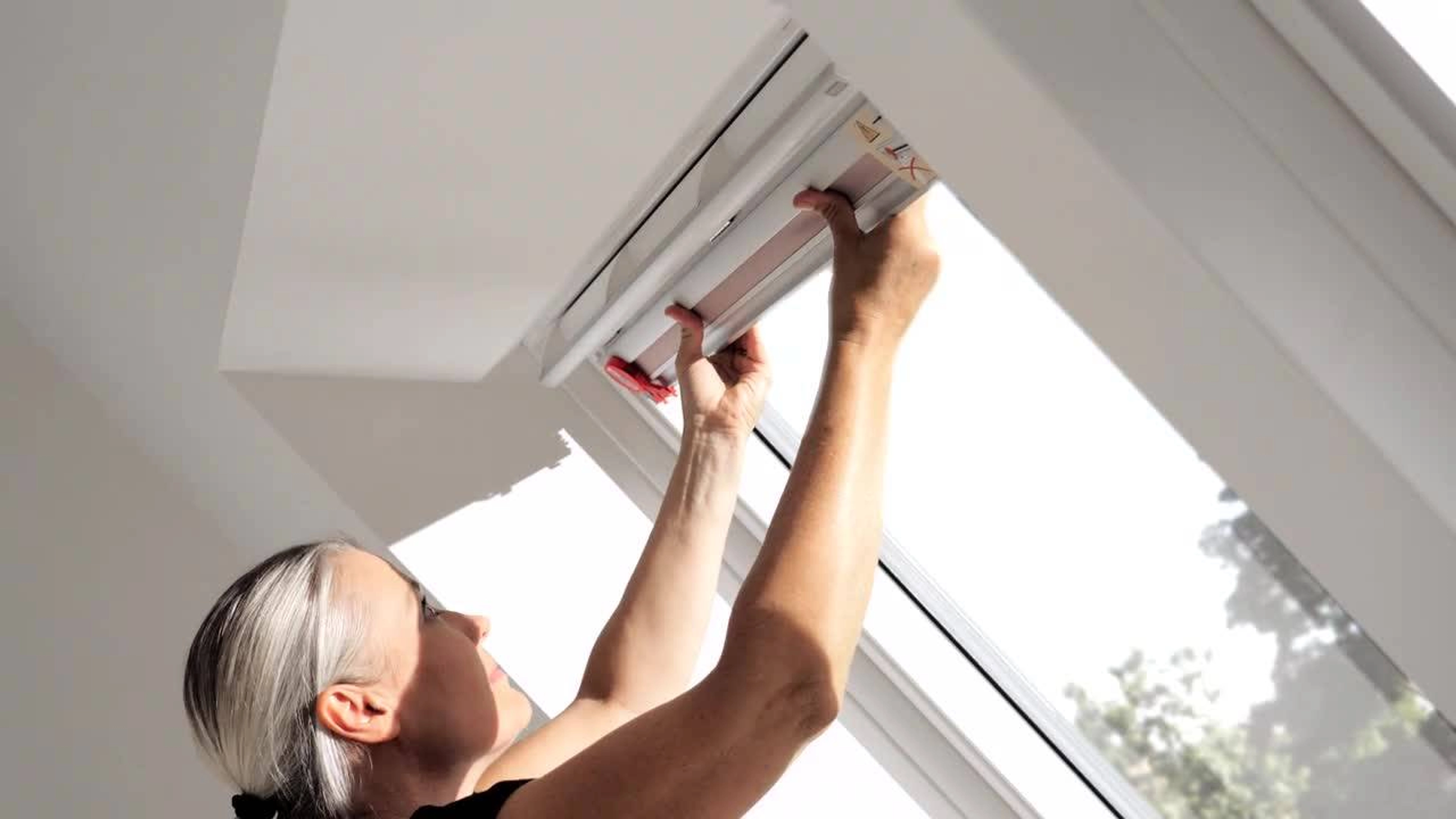 Comment réparer un store Velux ?