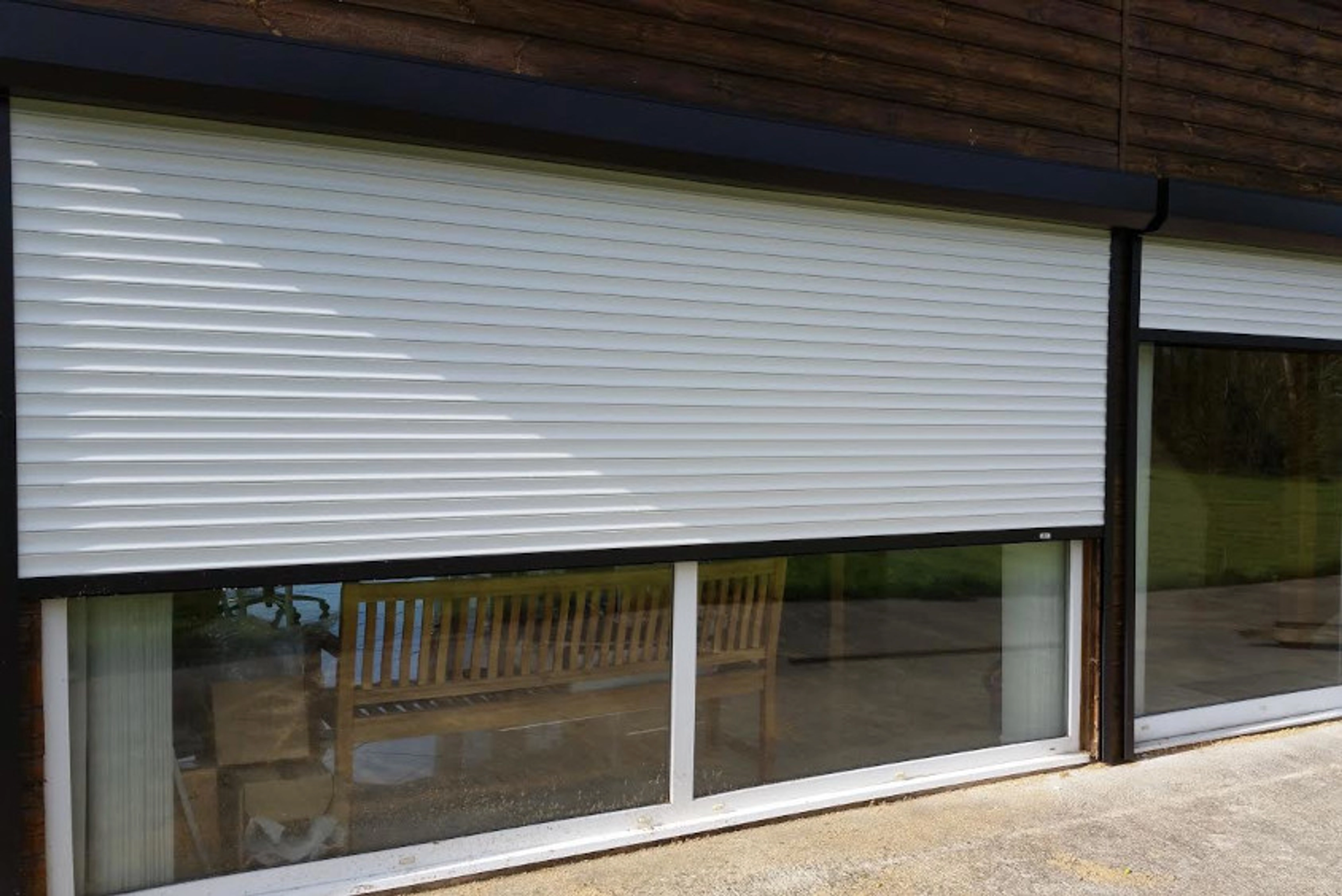 Comment démonter un volet roulant électrique encastrable ?