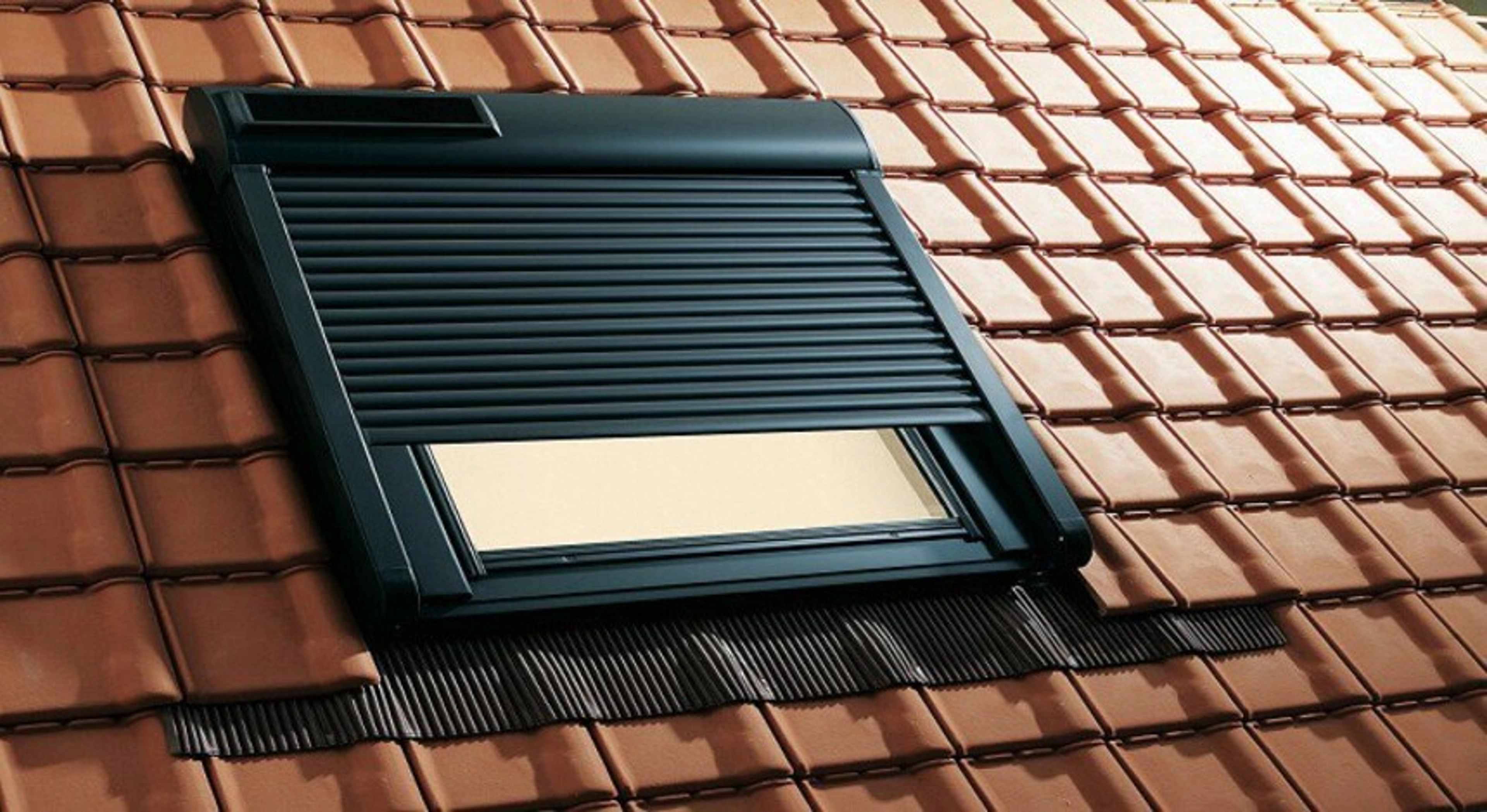 Moteur volet roulant ne fonctionne plus mais fait quand même du bruit : quoi faire ?