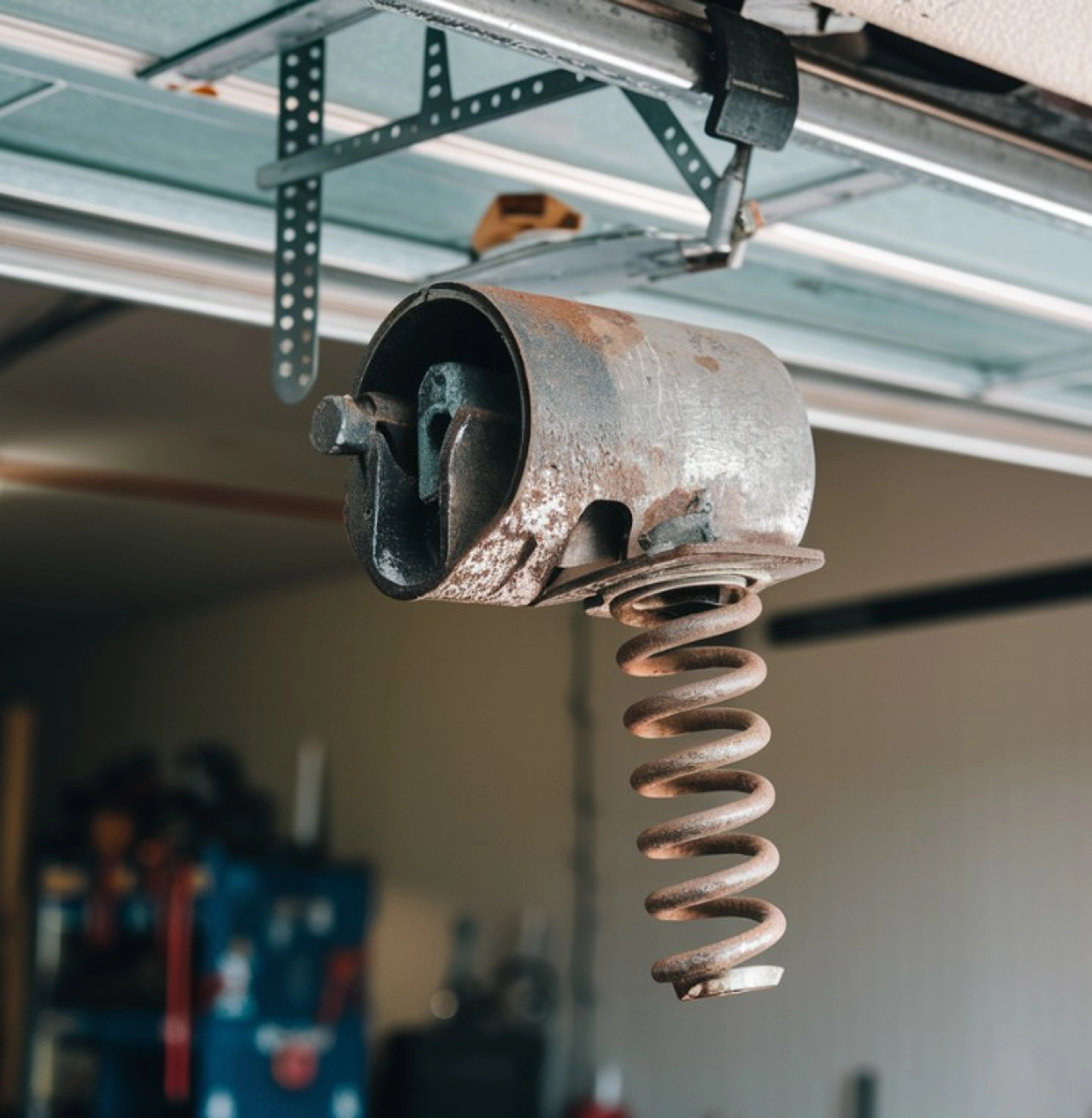 Que faire quand ma porte de garage est endommagée par un tiers ?