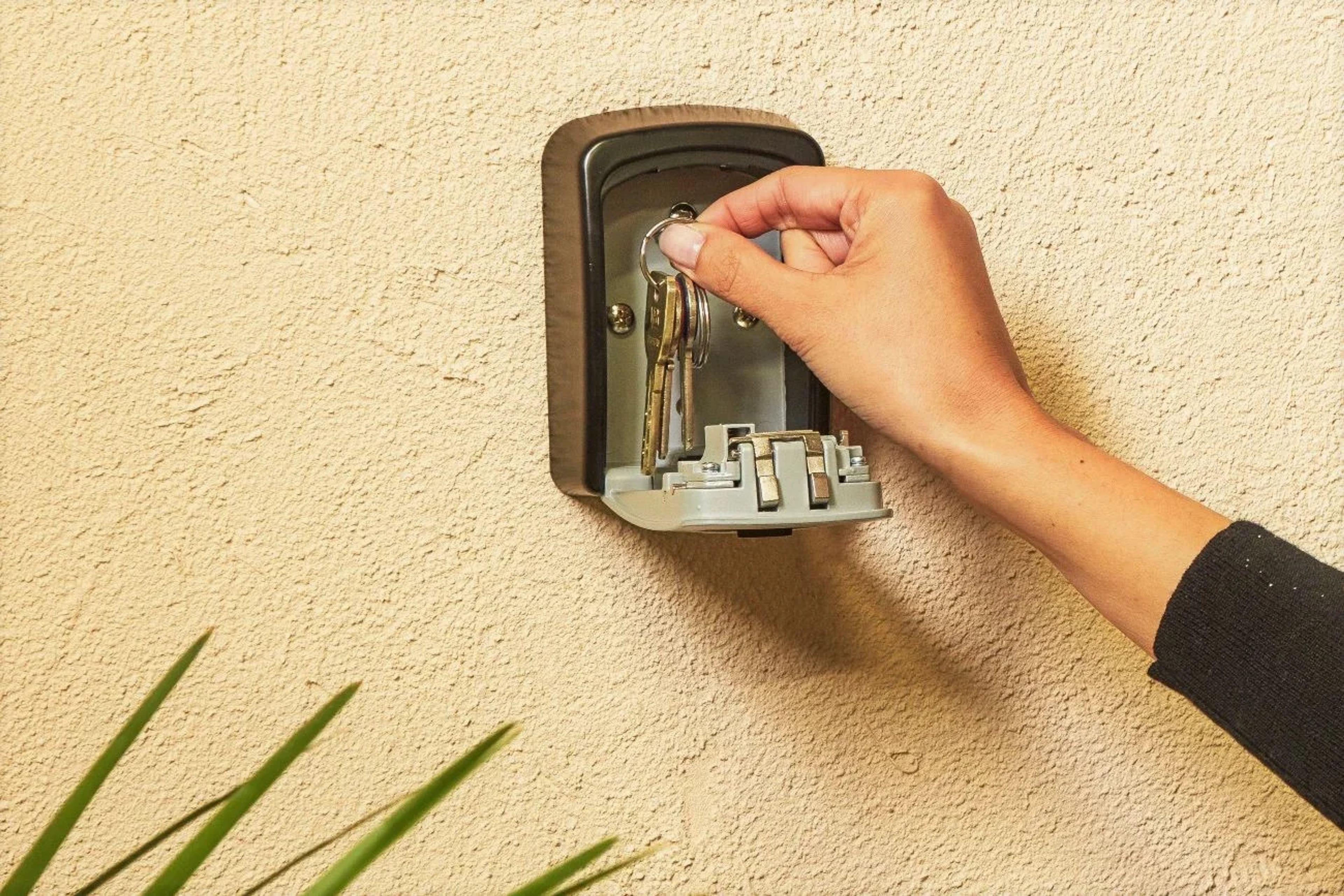 Comment ouvrir une boîte à clé sans le code ?