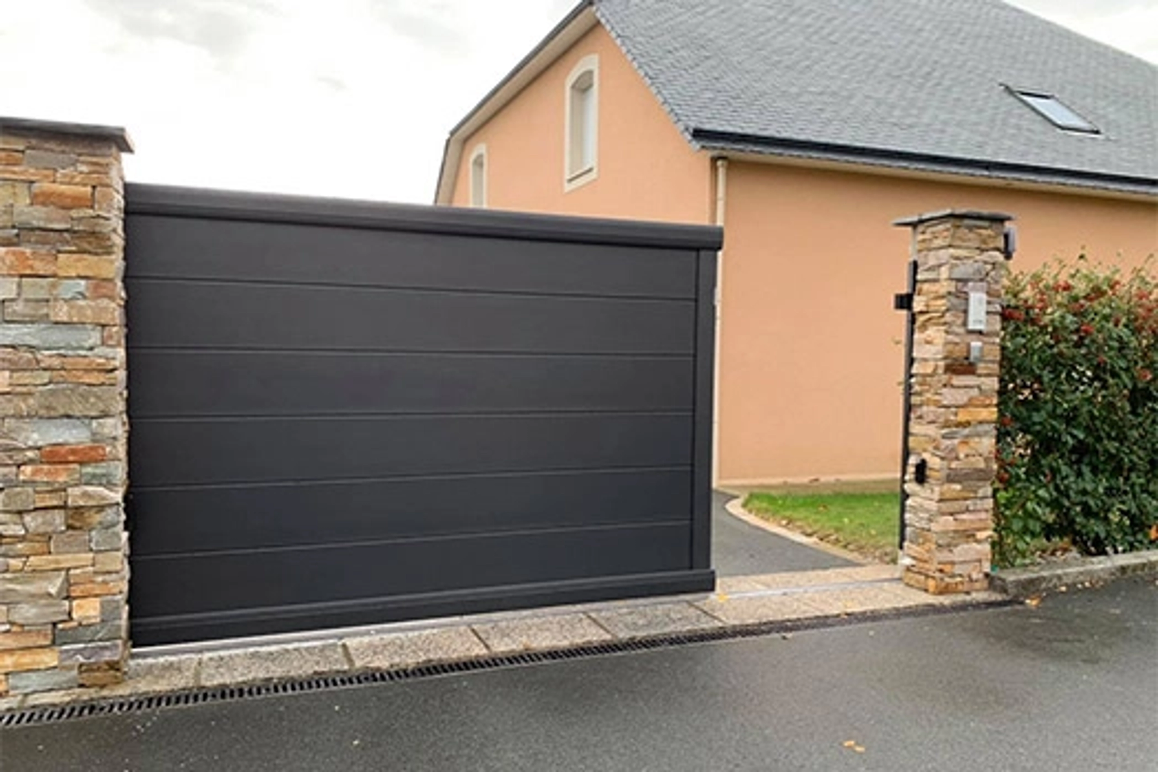 Comment ouvrir son portail avec son smartphone ?