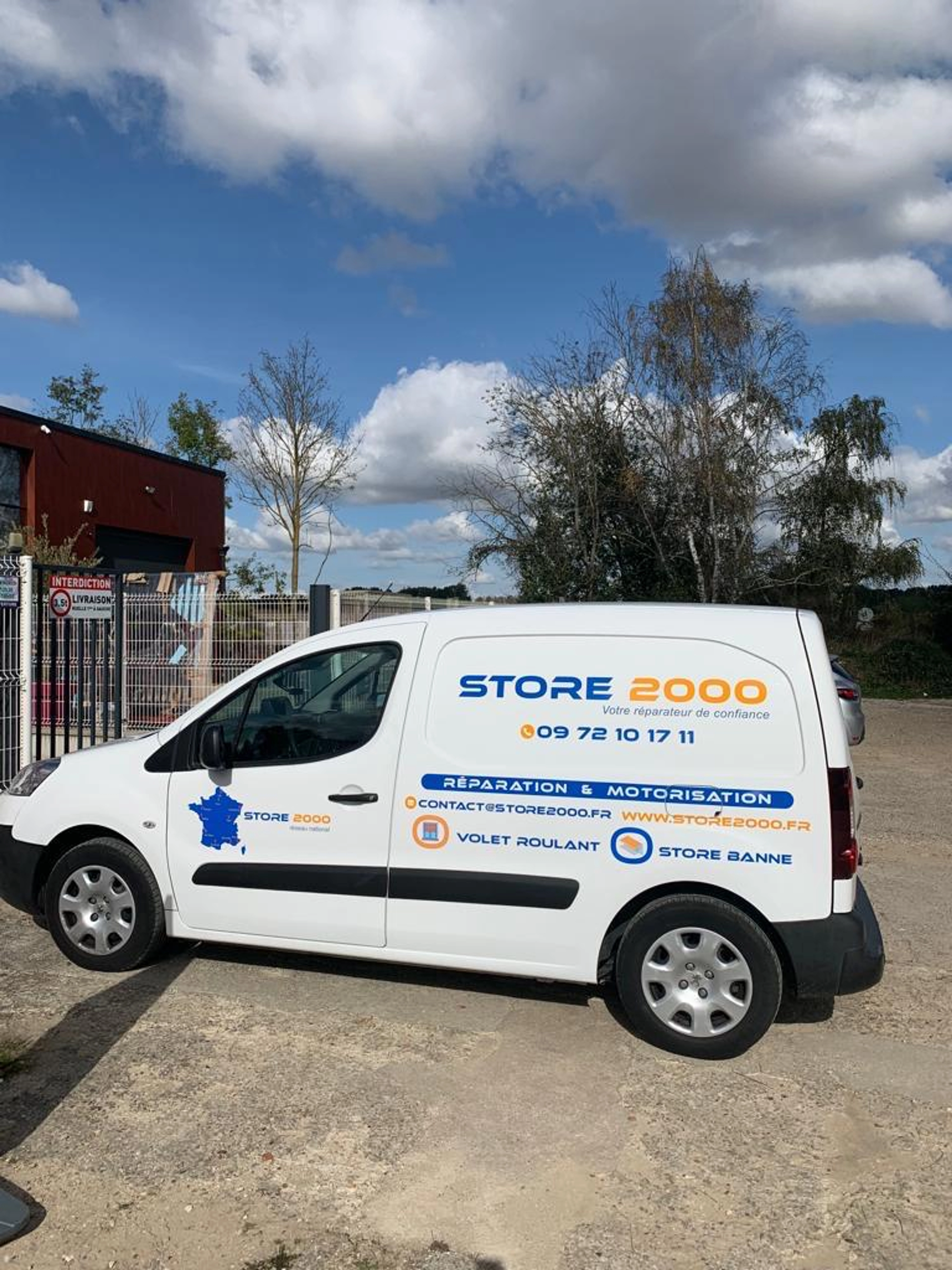 Astuce pour fermer volets battants sans se pencher : solutions pratiques et durables