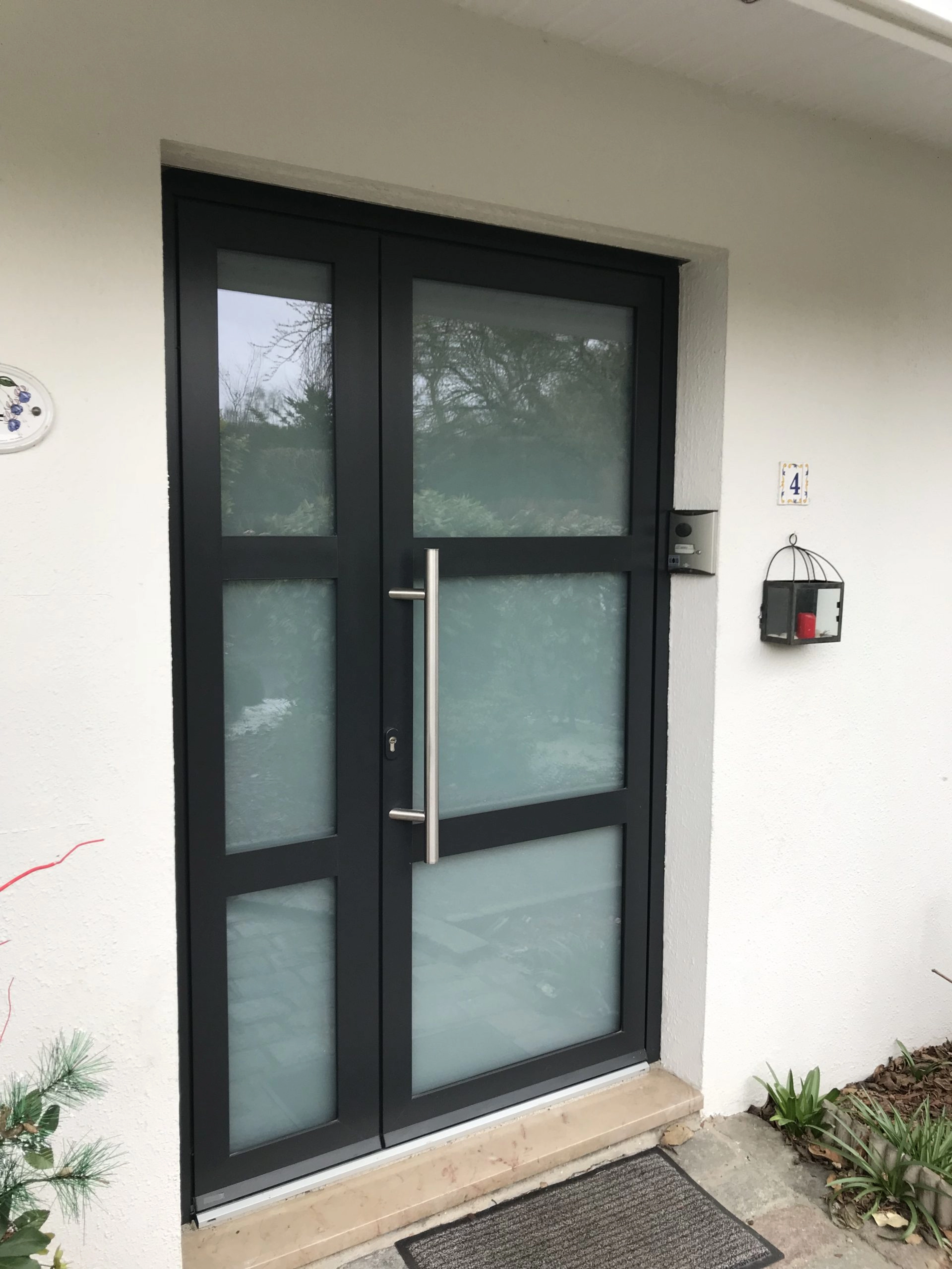 Habillage comment cacher un encadrement de porte efficacement