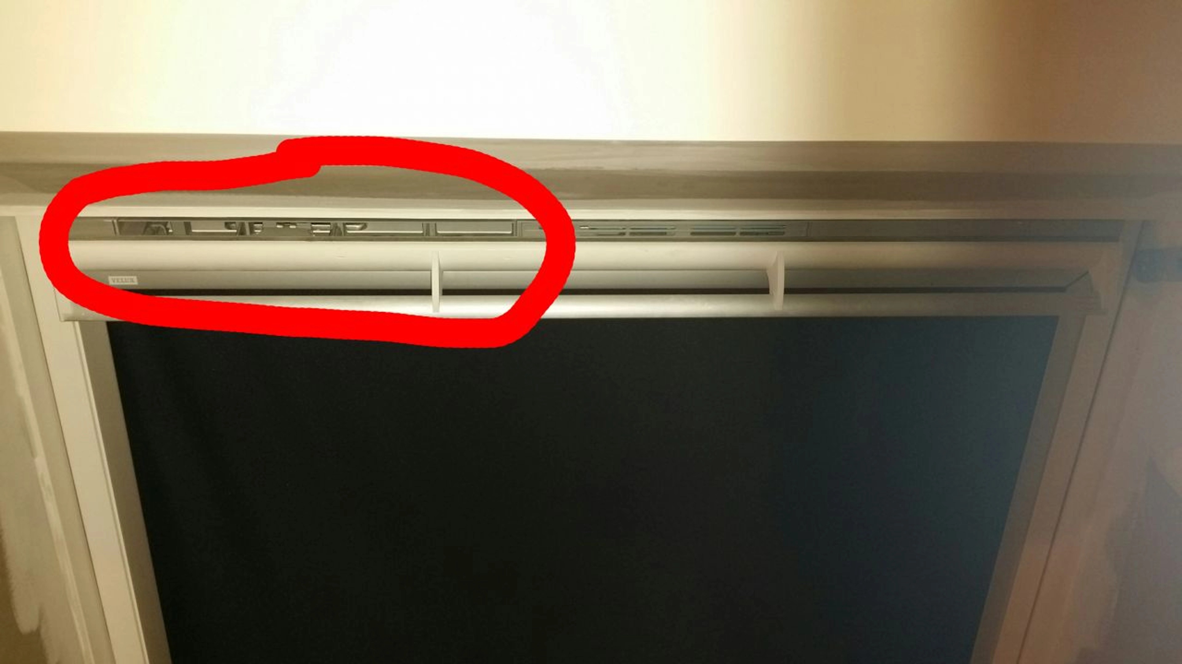 Clapet ventilation Velux toujours ouvert : Nos solutions